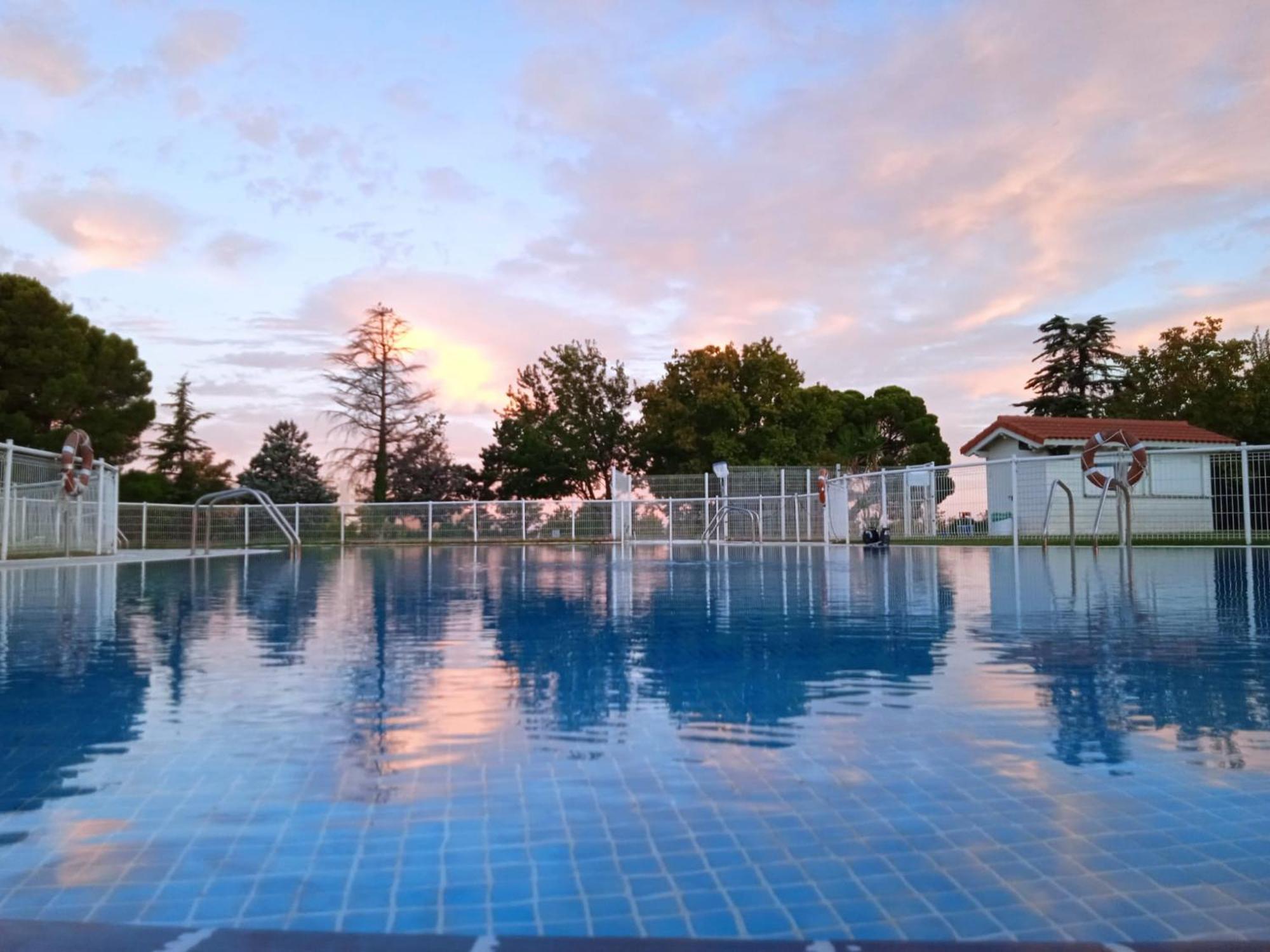 Albergue Zaragoza Camping Extérieur photo